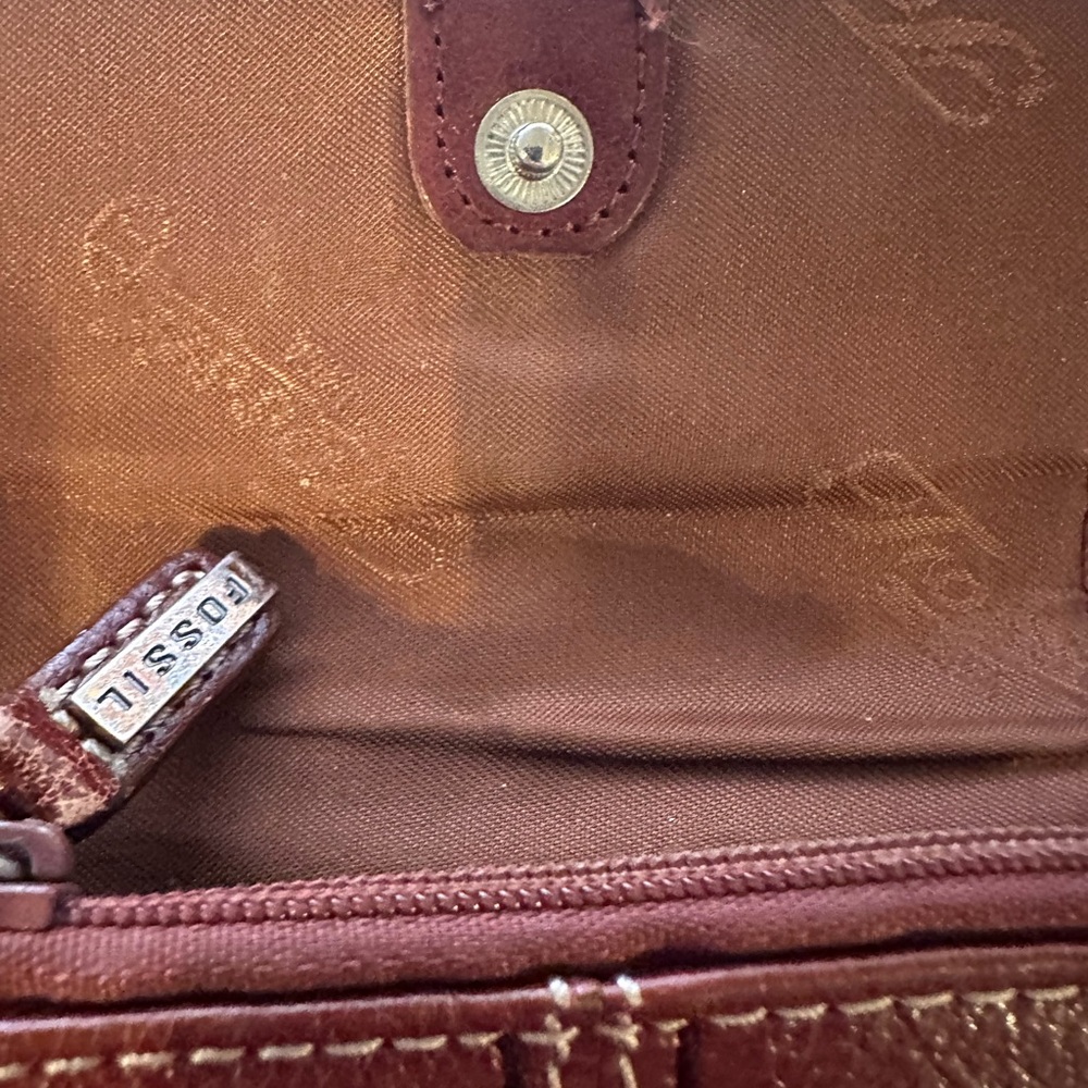 Fossil Rich Brown Leather Wallet - Picture 9 of 11